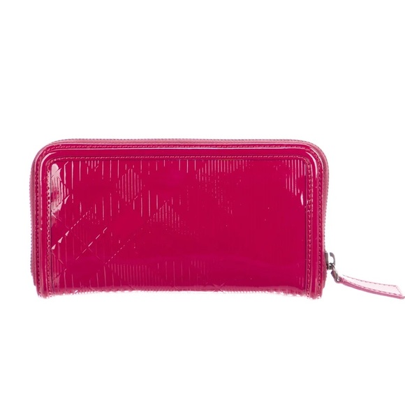 NWT RARE BURBERRY Embossed Patent Raspberry Sorbet Zippy Wallet (Price is Firm!) - Picture 3 of 13